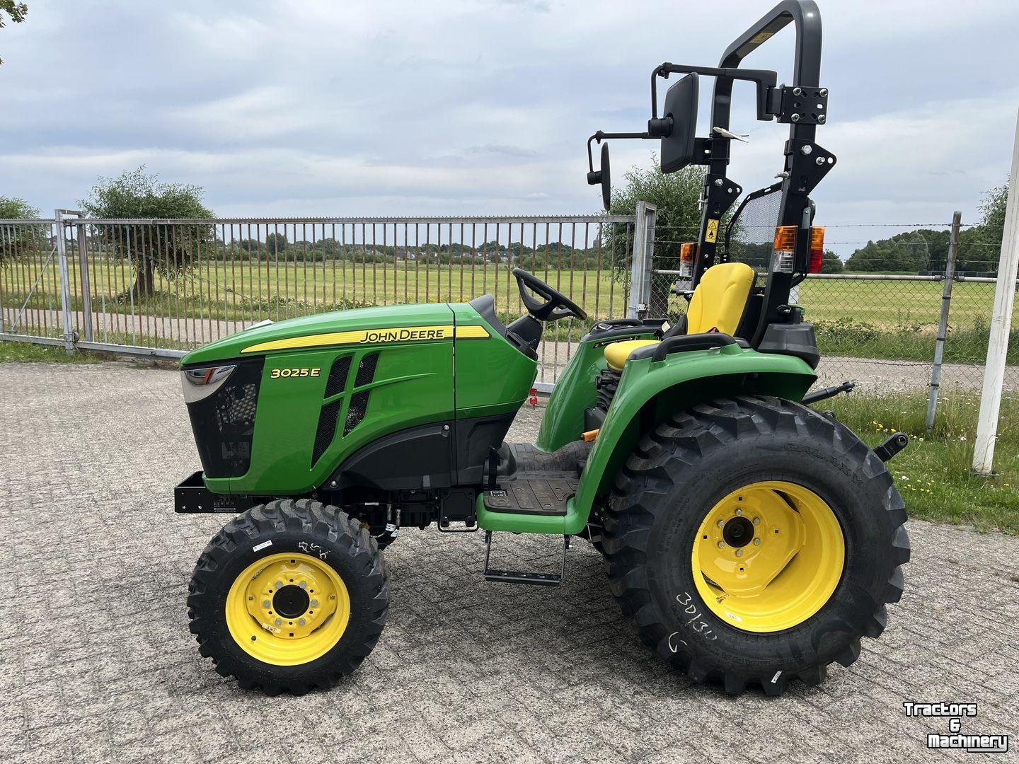 Tracteur pour vignes et vergers John Deere 3025E