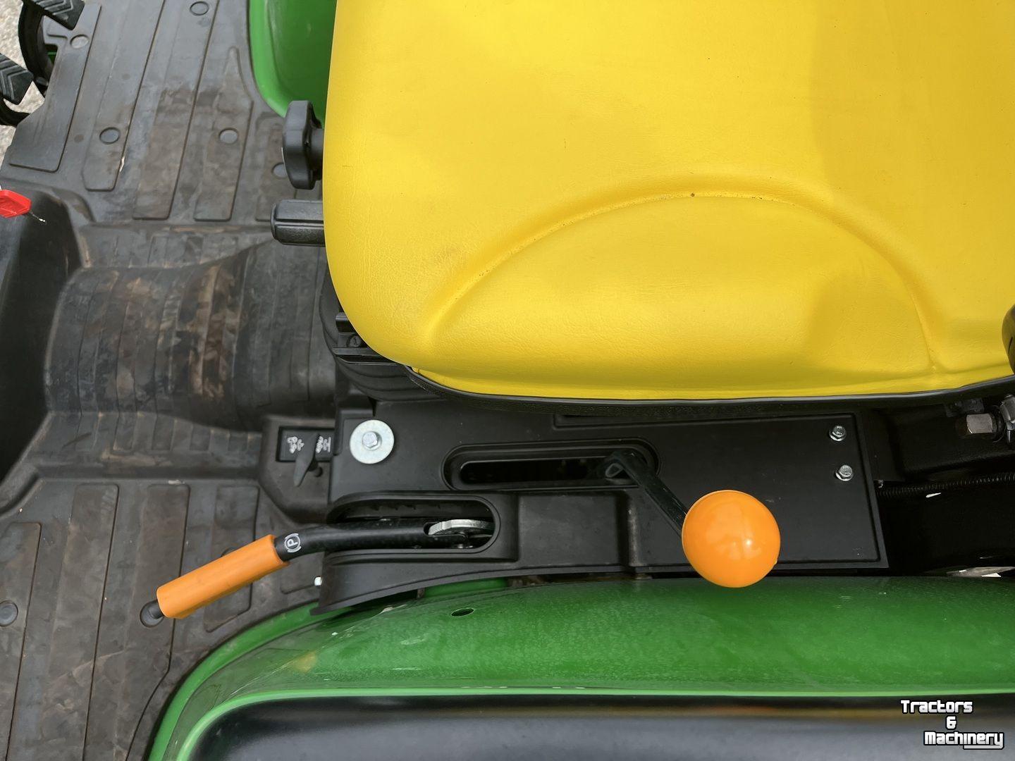 Tracteur pour vignes et vergers John Deere 3025E