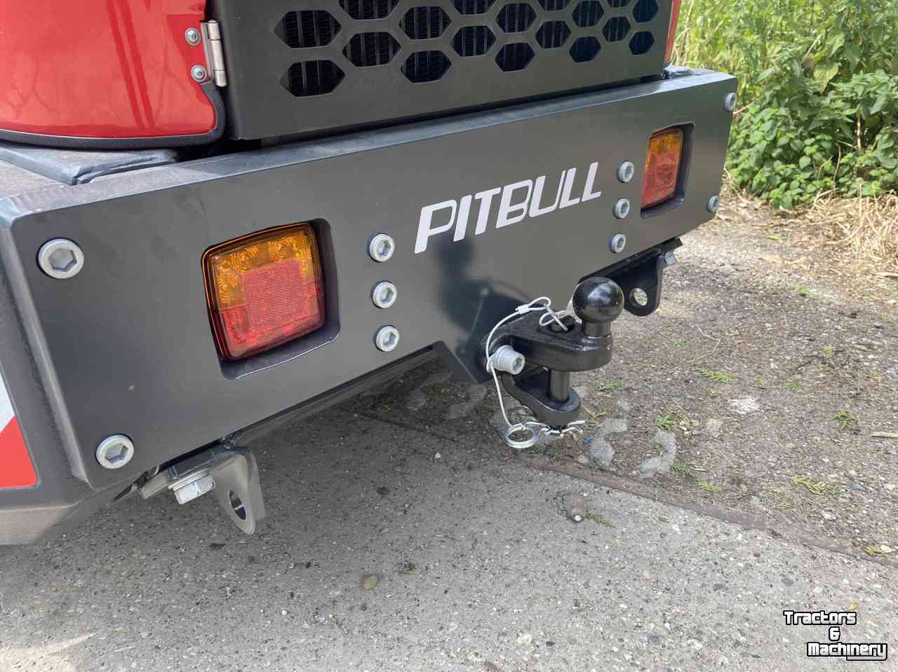 Chargeuse sur pneus Pitbull X28-45 CRT Stage V