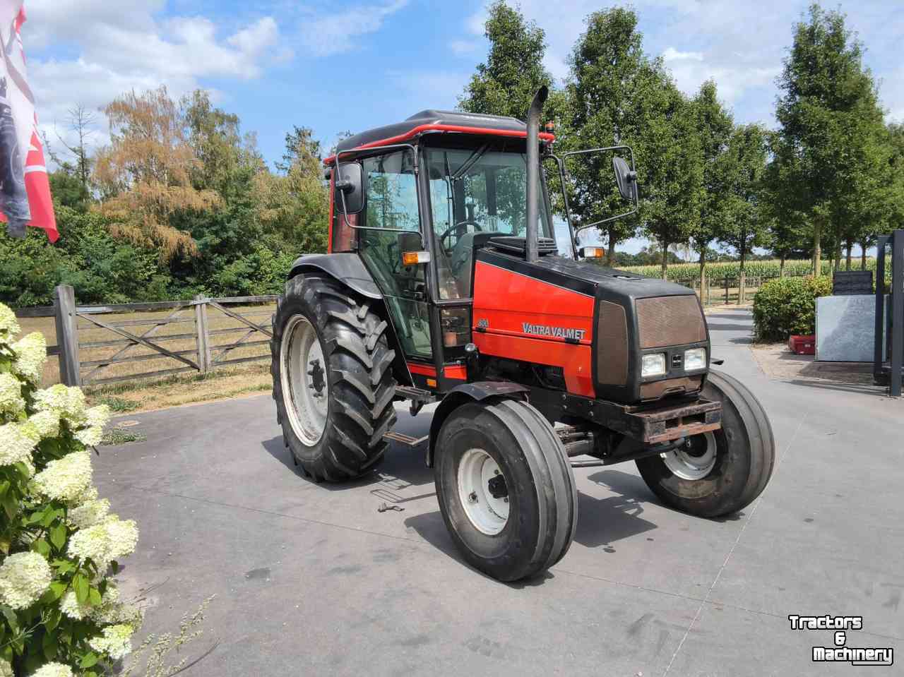 Tracteur Valtra 800