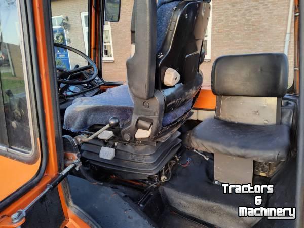 Tracteur pour vignes et vergers Holder C 6000