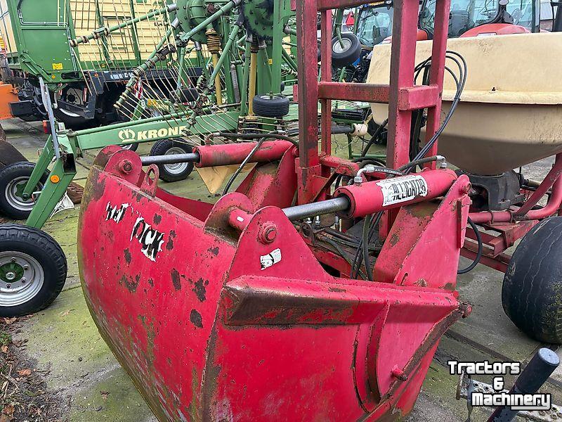 Coupe-blocs d'ensilage Redrock HA 140