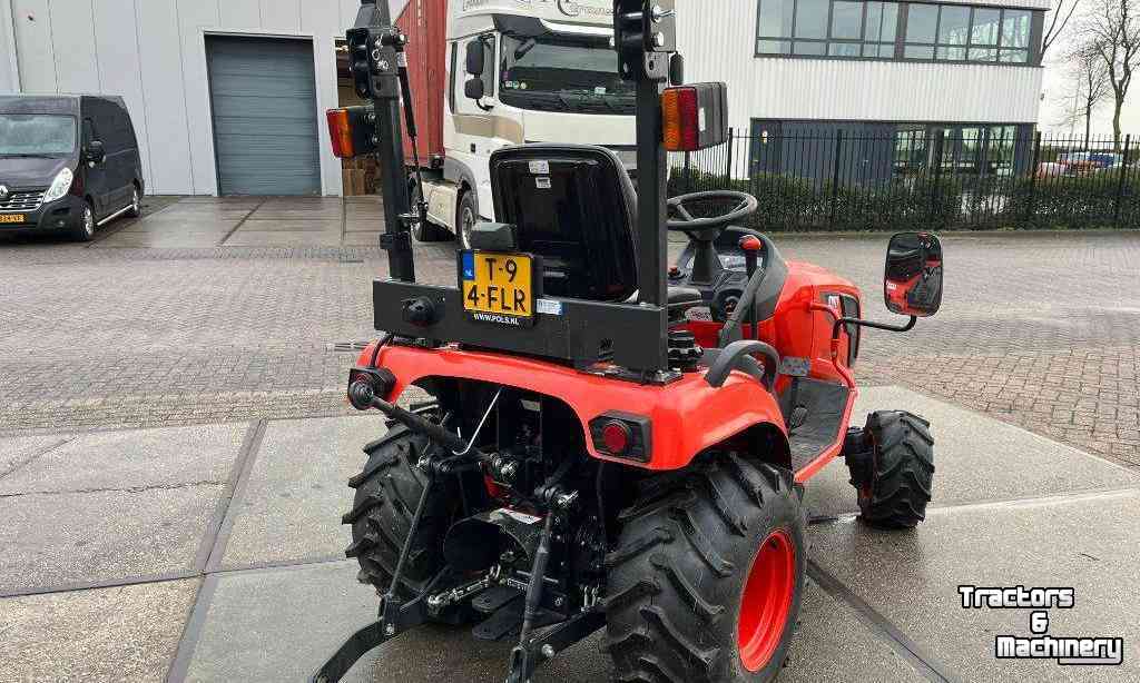 Tracteur pour horticulture Kioti CS 2220 M Compact Tractor