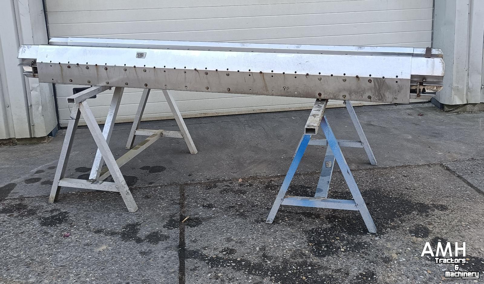 Convoyeur élévateur  Opvoerband 2900X300 OPVOERBAND ELEVATOR BELT FÖRDERBAND STEIGBAND