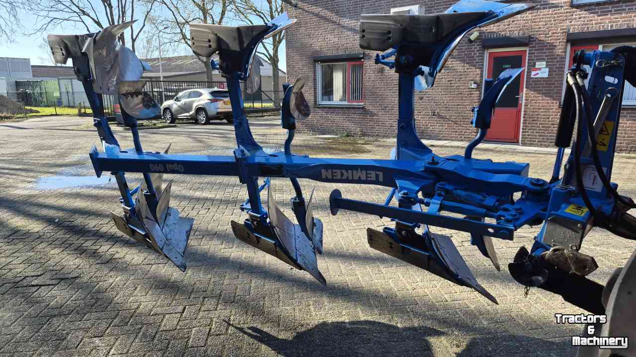 Charrues Lemken Lemken Opal 090 3-schaar wentelploeg