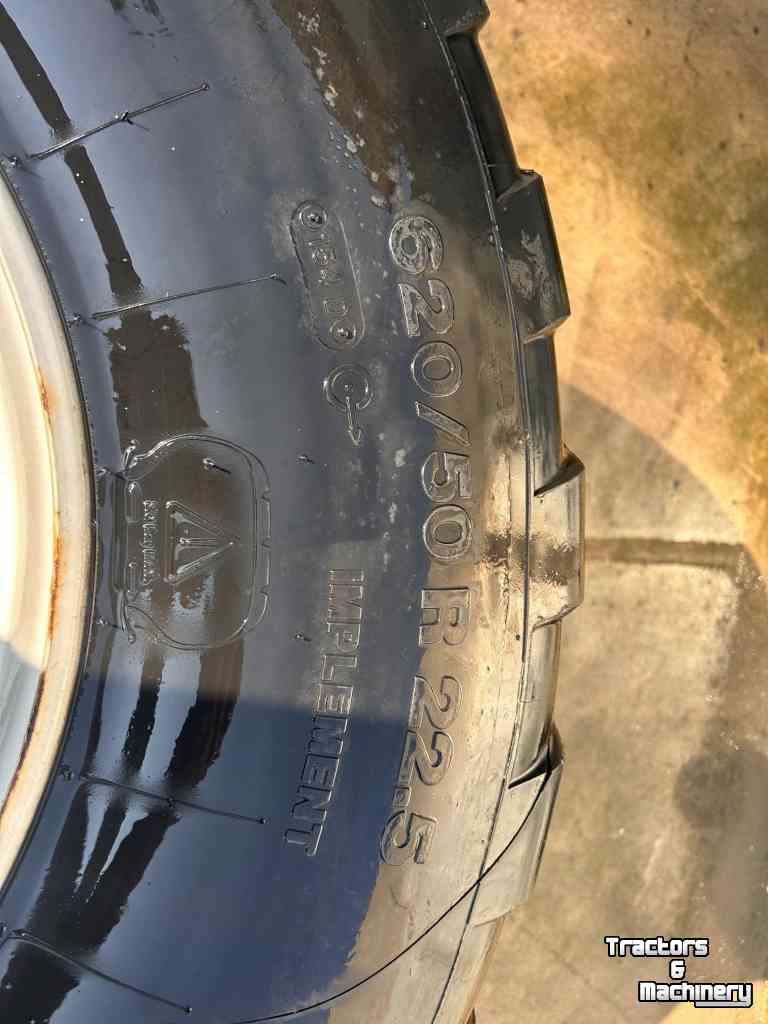 Roues, Pneus, Jantes, Barillets Jumelage Vredestein 620/50R22.5 Flotation Pro 75%