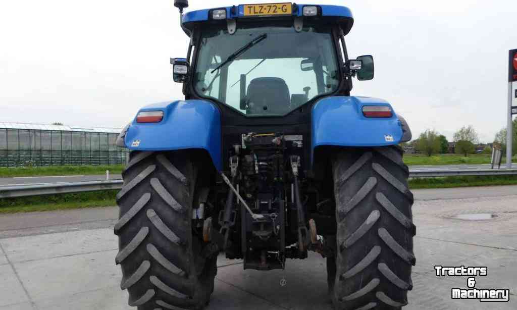 Tracteurs New Holland T 6070 PC Tractor