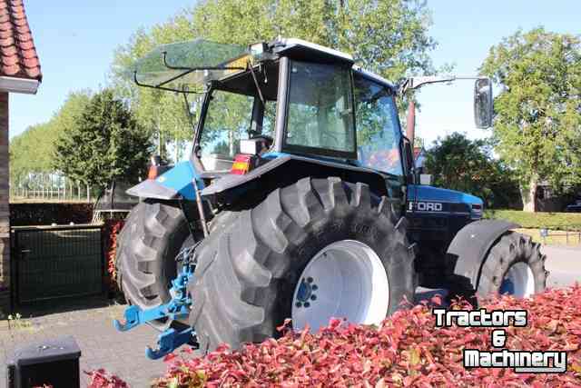 Tracteur Ford 8340 SLE