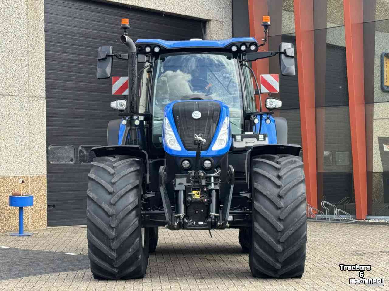 Tracteur New Holland T7.260PLMI vario Stage V Fronthef+PTO Lucht Hydr. rem GPS 56km