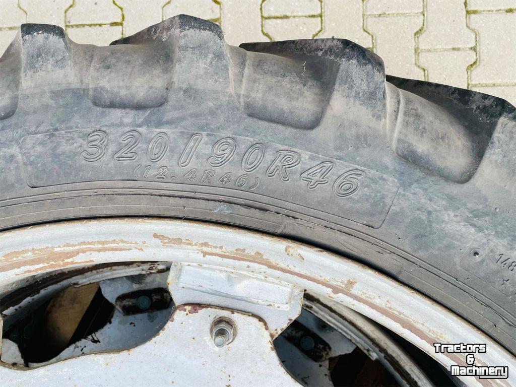 Roues, Pneus, Jantes, Barillets Jumelage  12.4x46 op velg CNH set!