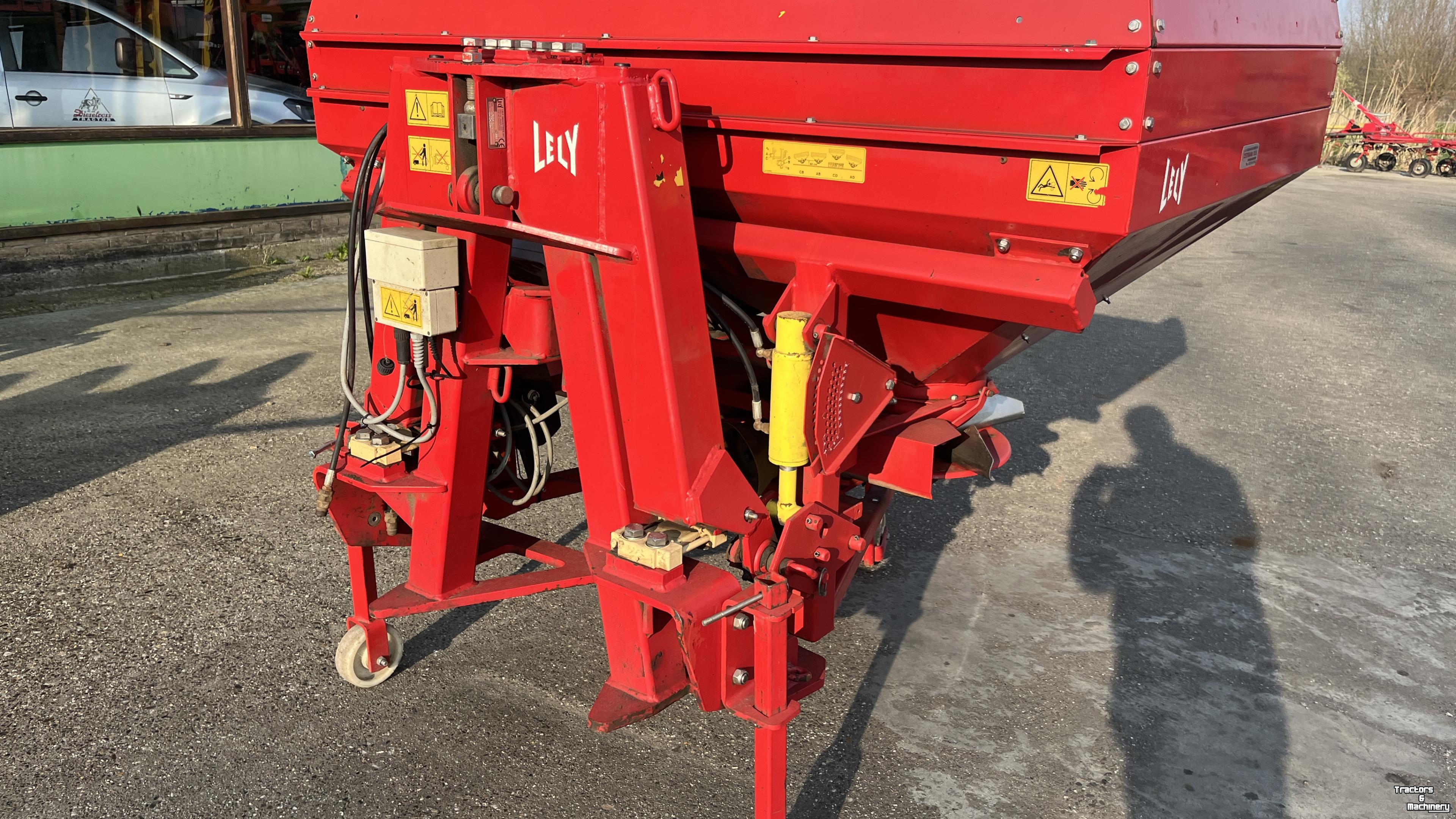 Distributeur d‘engrais Lely Lely centerliner SE