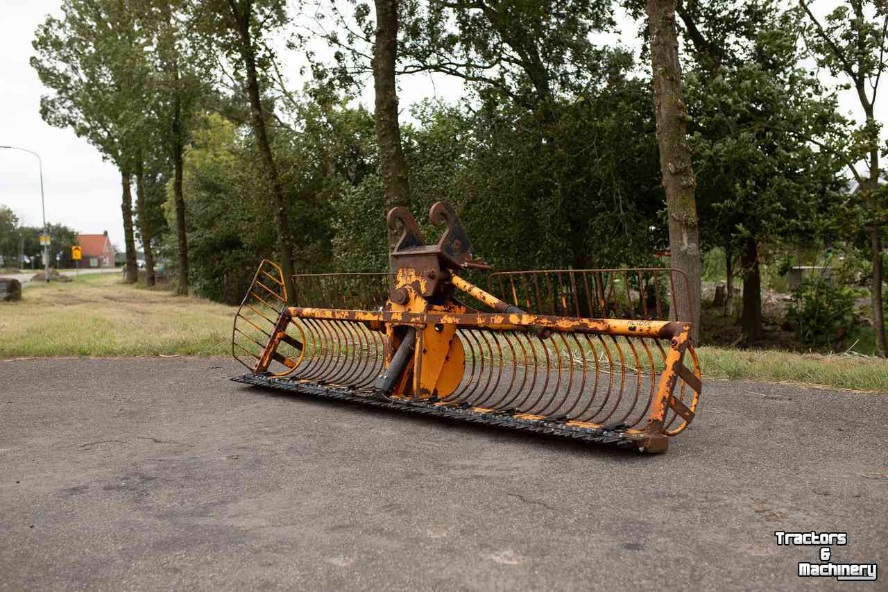 Benne de fauche Herder mxl 300 maaikorf mähkorb ditch cleaner mowing bucket