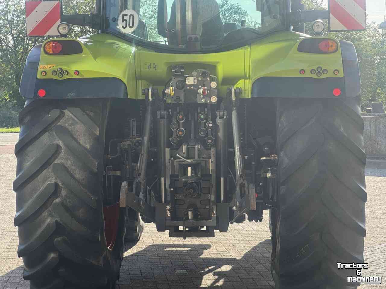 Tracteur Claas Arion 650 C-Matic vario Stage V Fronthef Lucht GPS 3167u