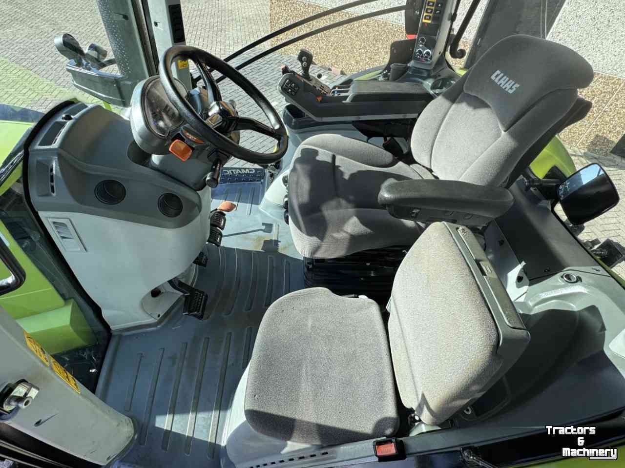 Tracteur Claas Arion 650 C-Matic vario Stage V Fronthef Lucht GPS 3167u