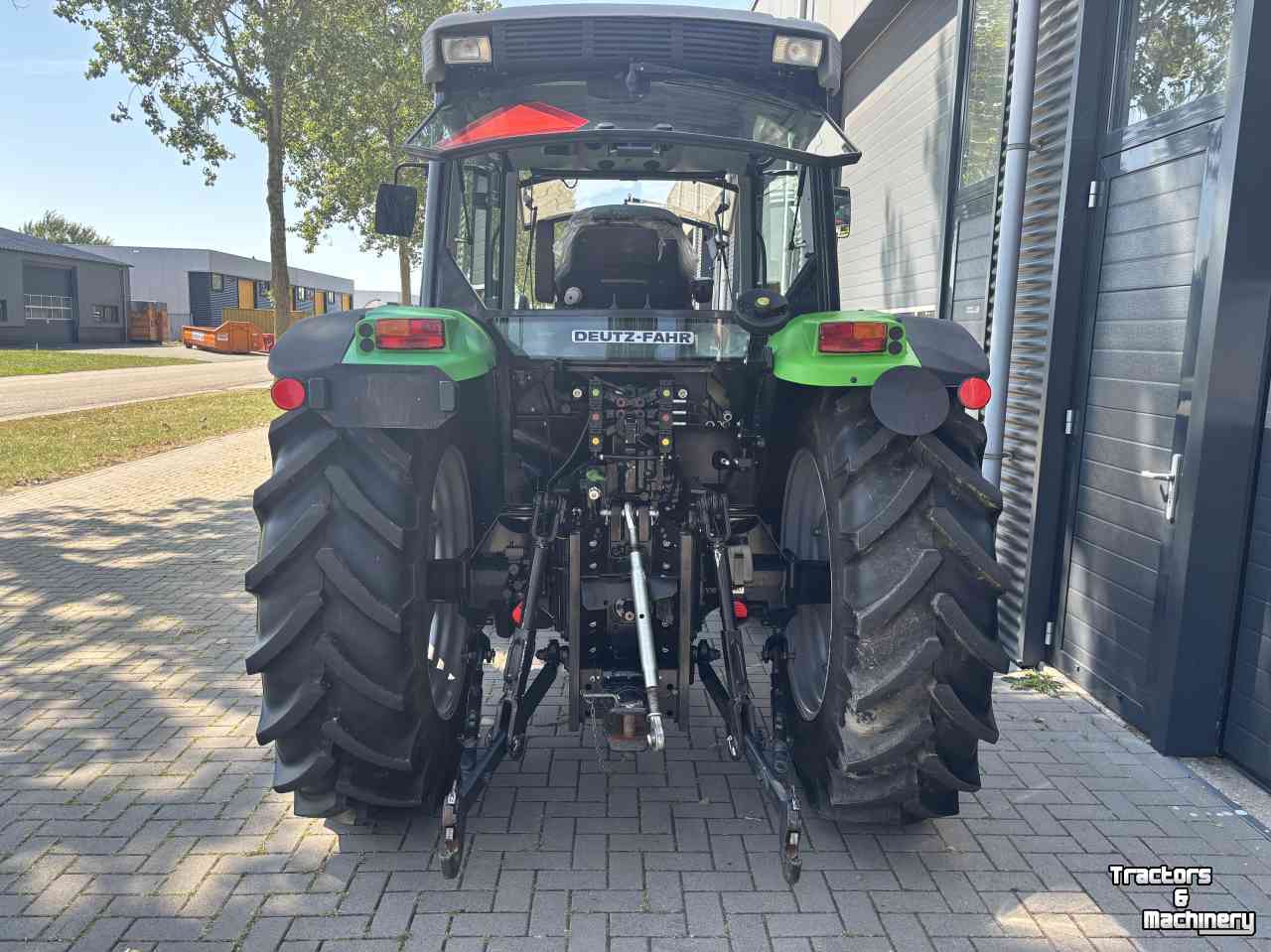 Tracteur Deutz-Fahr Agrofarm 410