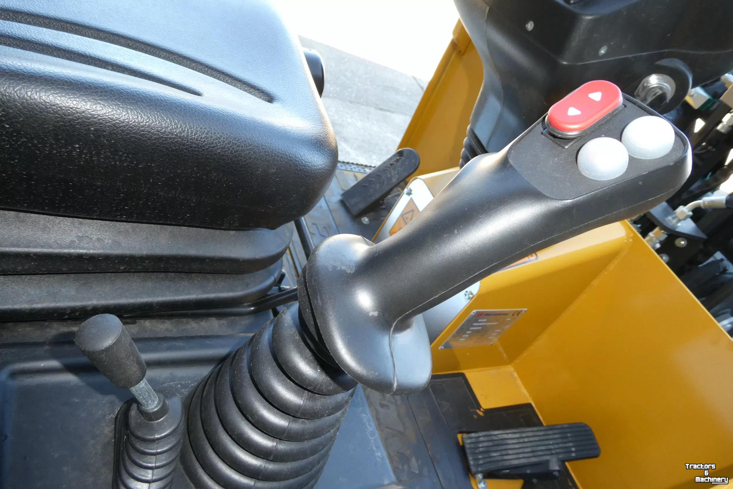 Chargeuse sur pneus Eurotrac W12F