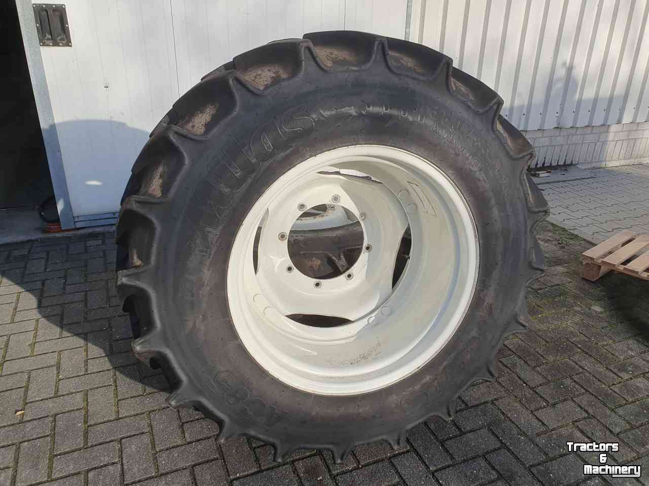 Roues, Pneus, Jantes, Barillets Jumelage Mitas 380/85R28