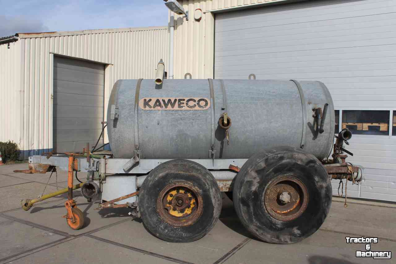 Tonneau de lisier Kaweco 4200 liter mesttank giertank verdringerpomp wormpomp pomptankwagen