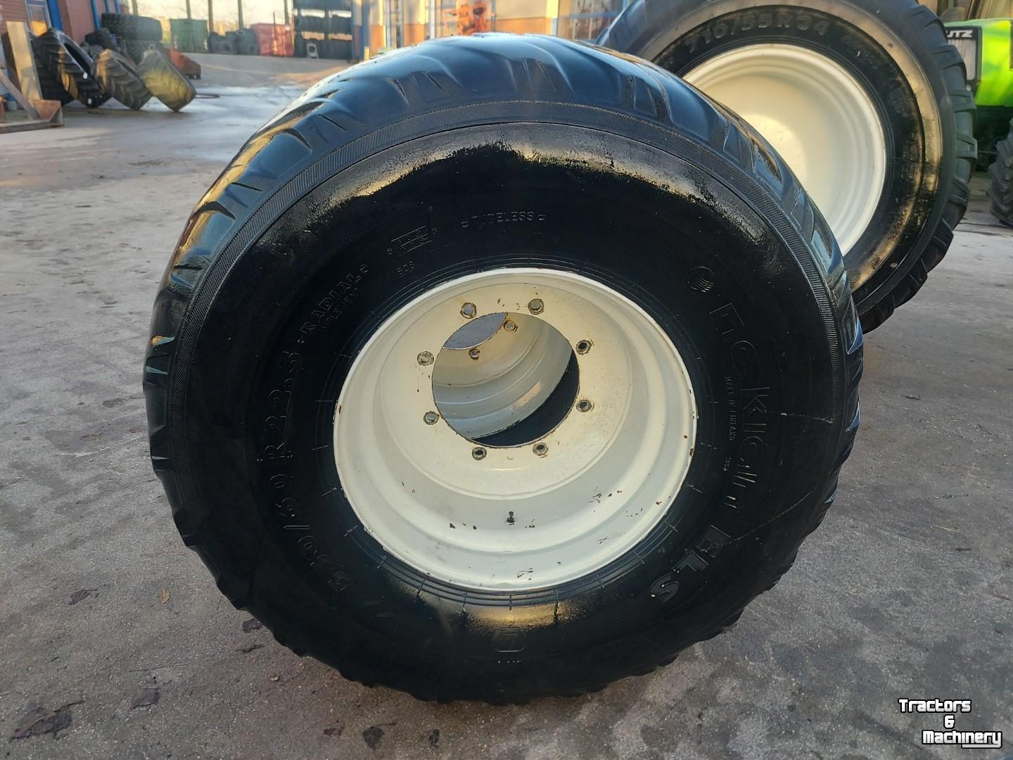 Roues, Pneus, Jantes, Barillets Jumelage Nokian SET GAZONBANDEN MET VELGEN