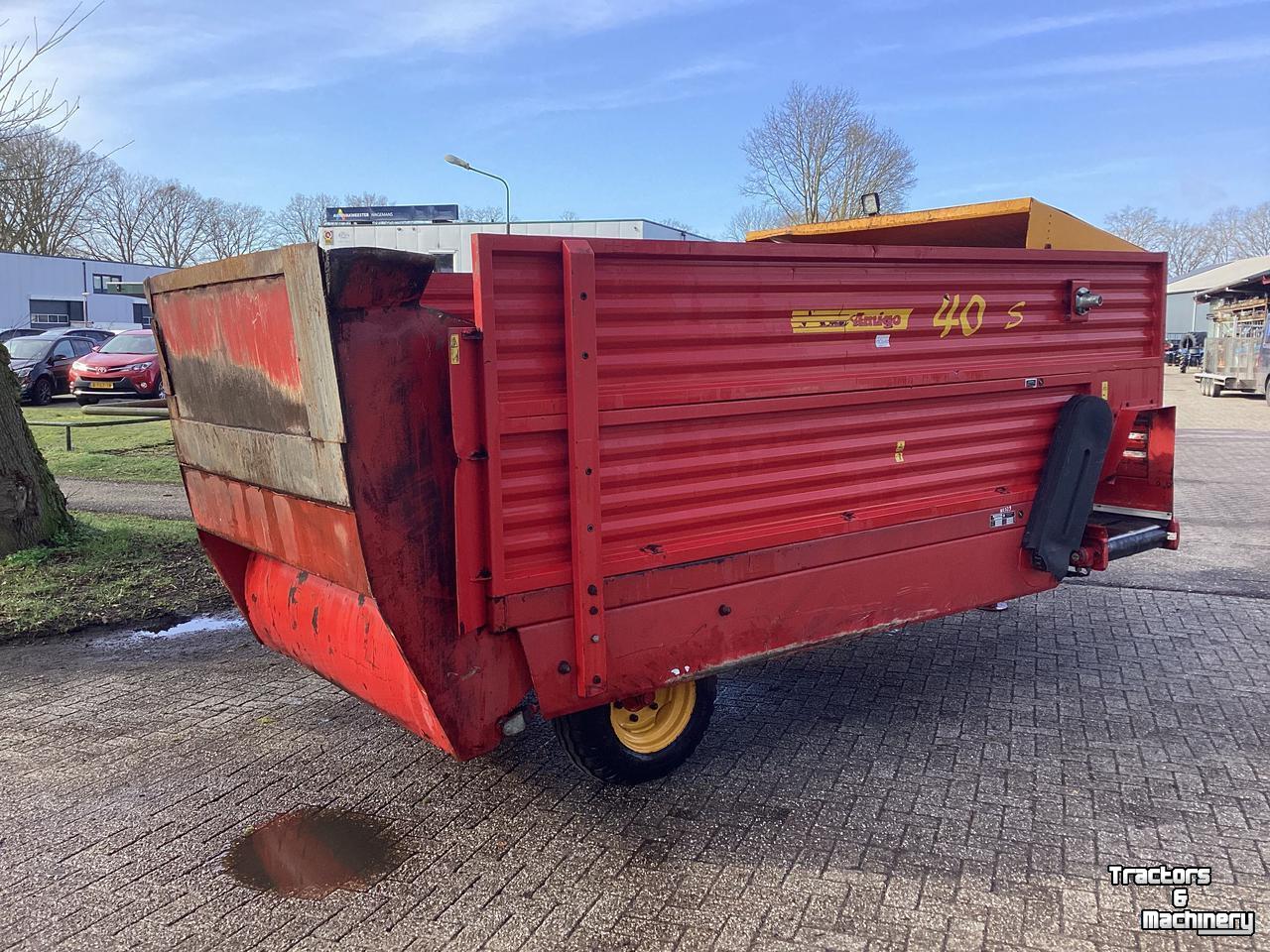 Distributeur de fourrage en bloc Schuitemaker Amigo 40 S