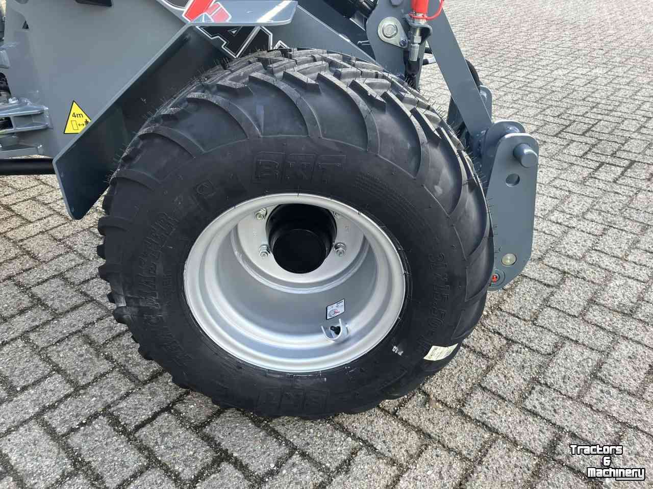 Chargeuse sur pneus Giant G2500 X-tra HD