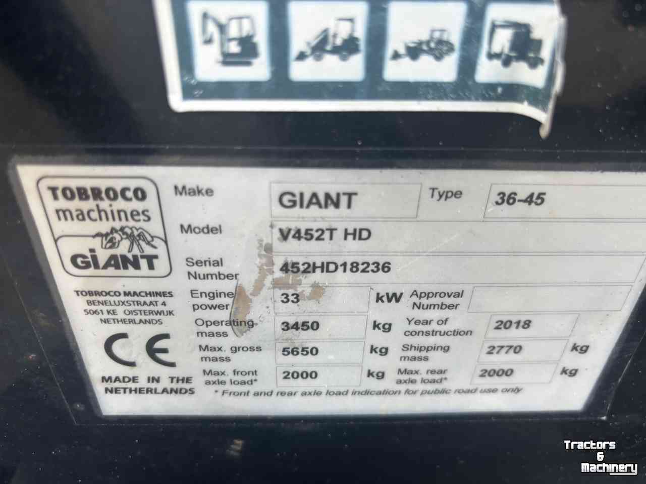 Chargeuse sur pneus Giant V452T HD
