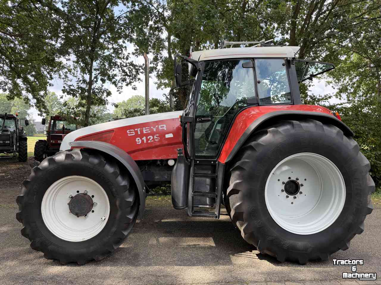Tracteur Steyr 9125