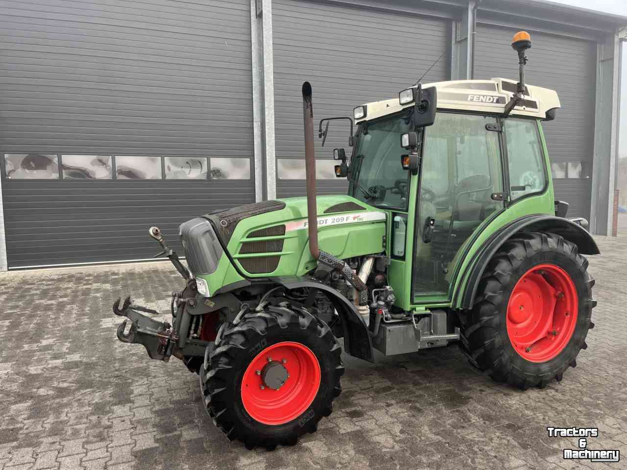 Tracteur Fendt 209 f
