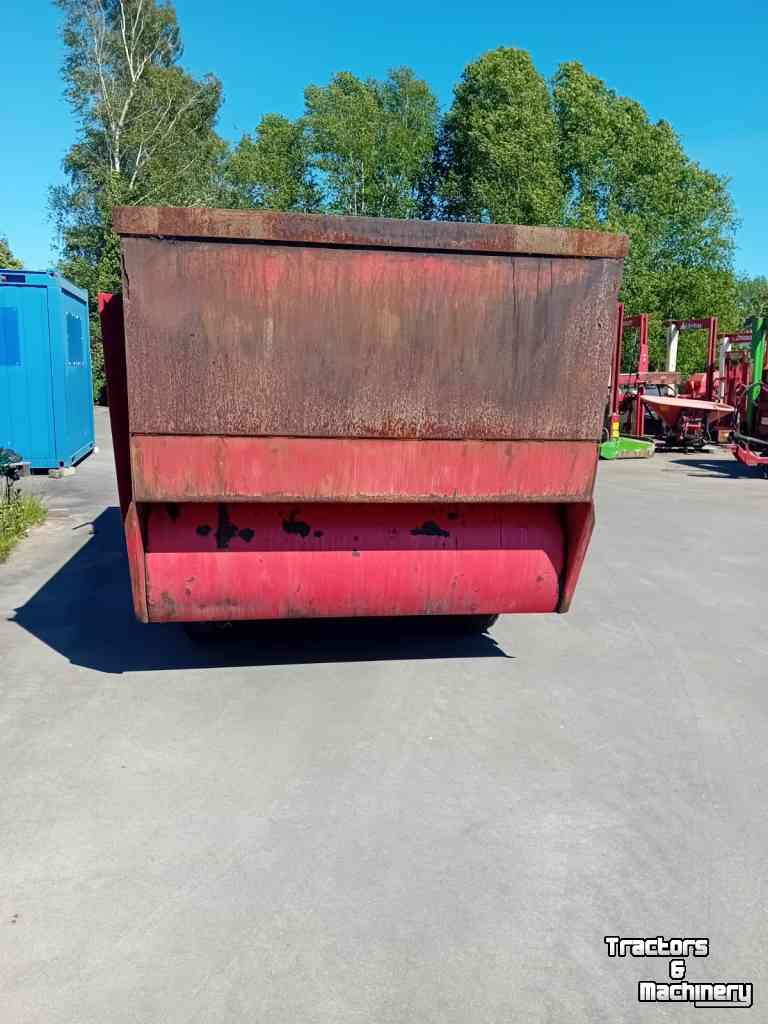 Distributeur de fourrage en bloc Schuitemaker Amigo 30S blokkenwagen
