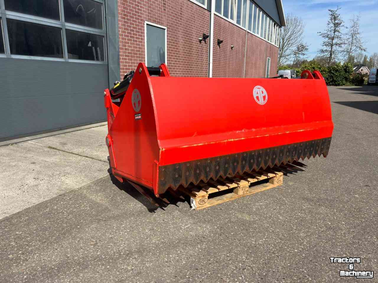 Coupe-blocs d'ensilage AP SGH 2200/1650