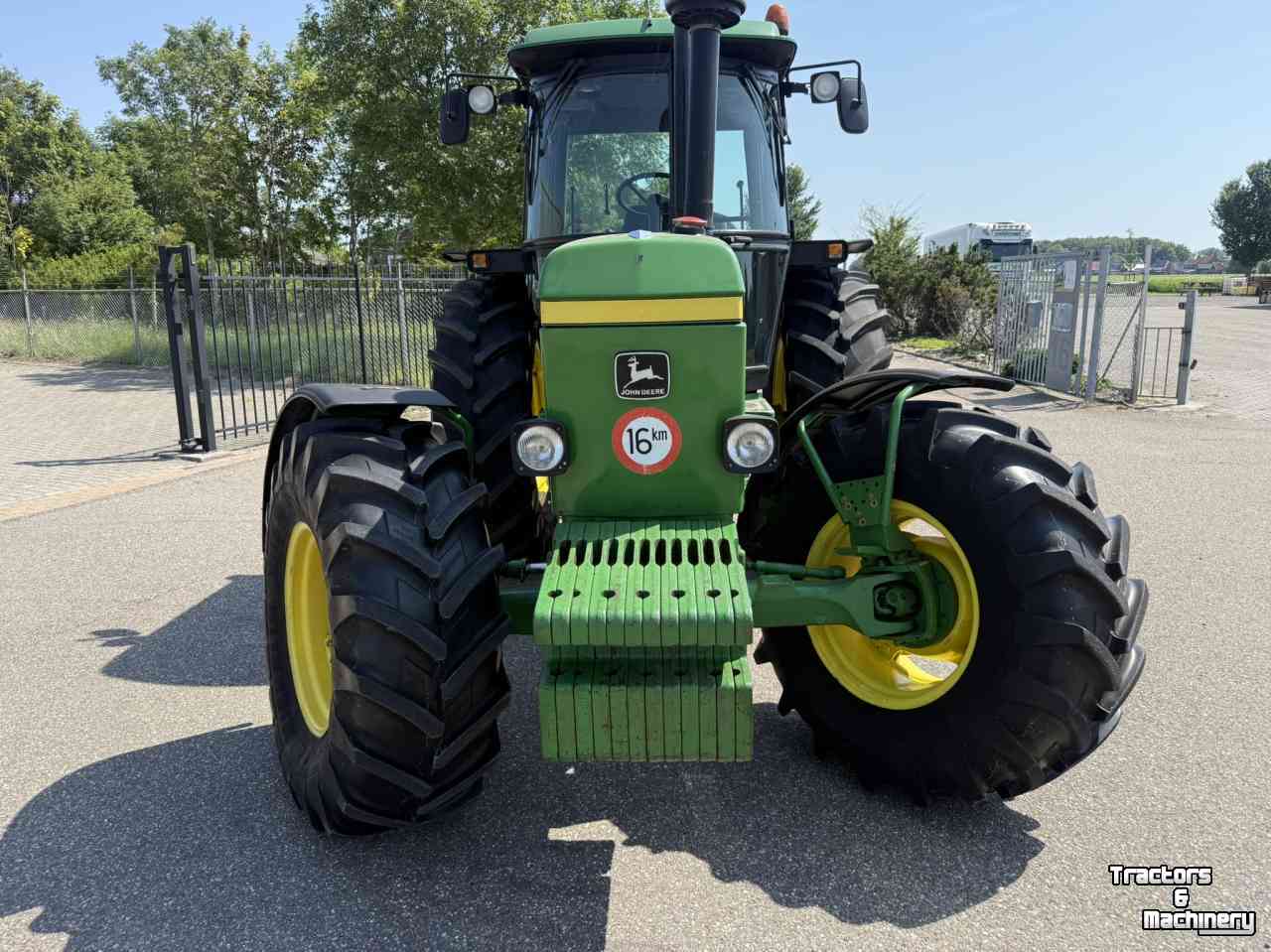 Tracteur John Deere 3650