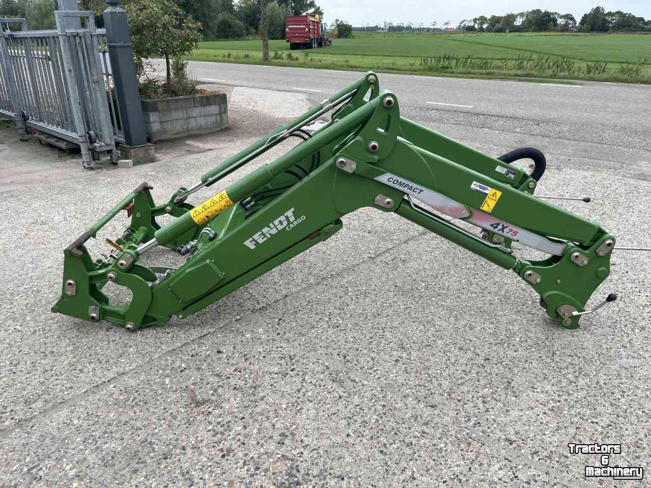 Chargeur frontal Fendt Cargo 4X75 Compact