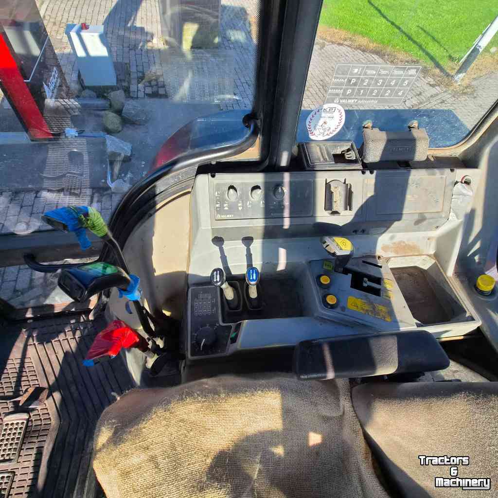 Tracteur Valmet 8400