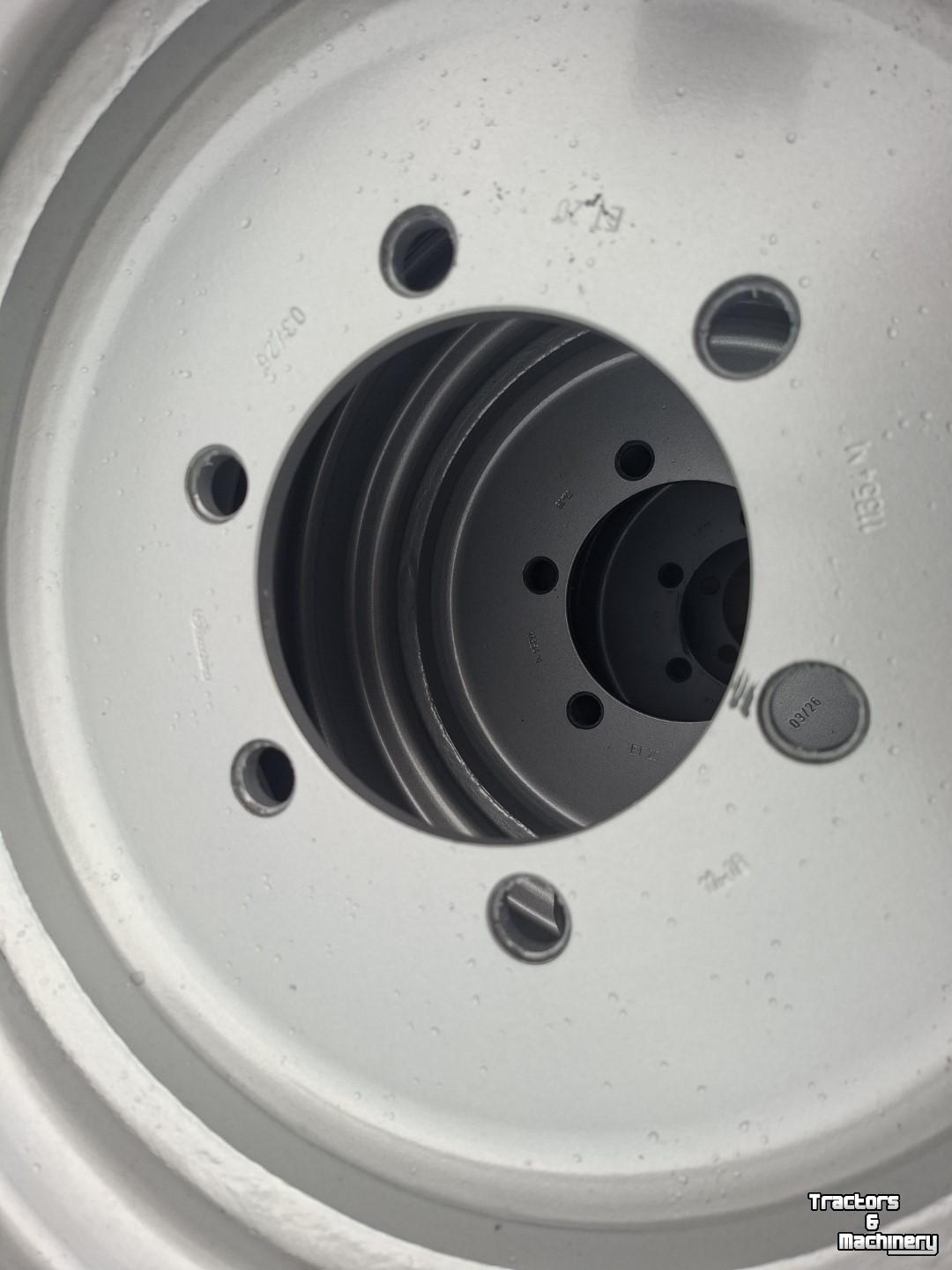 Roues, Pneus, Jantes, Barillets Jumelage BKT 365/70R18