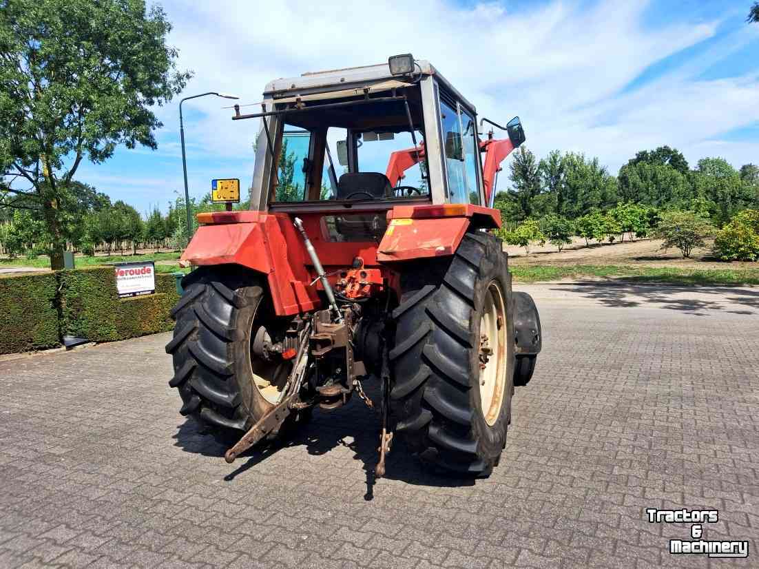 Tracteur Massey Ferguson 675