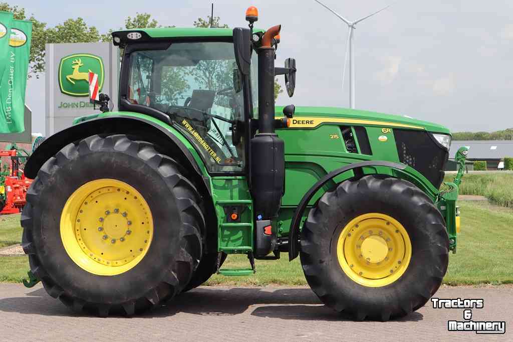 Tracteur John Deere 6R 215