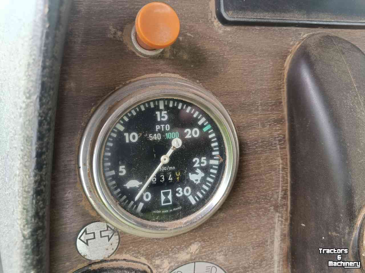 Tracteur Massey Ferguson 2640