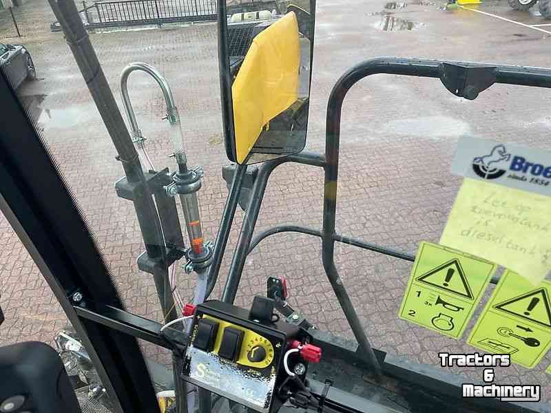 Ensileuse automotrice New Holland FR 9060