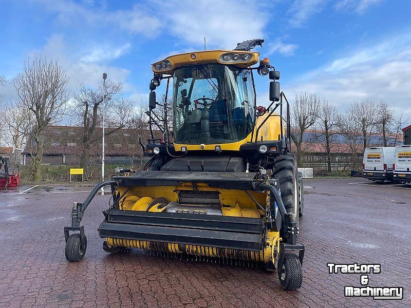 Ensileuse automotrice New Holland FR 9060