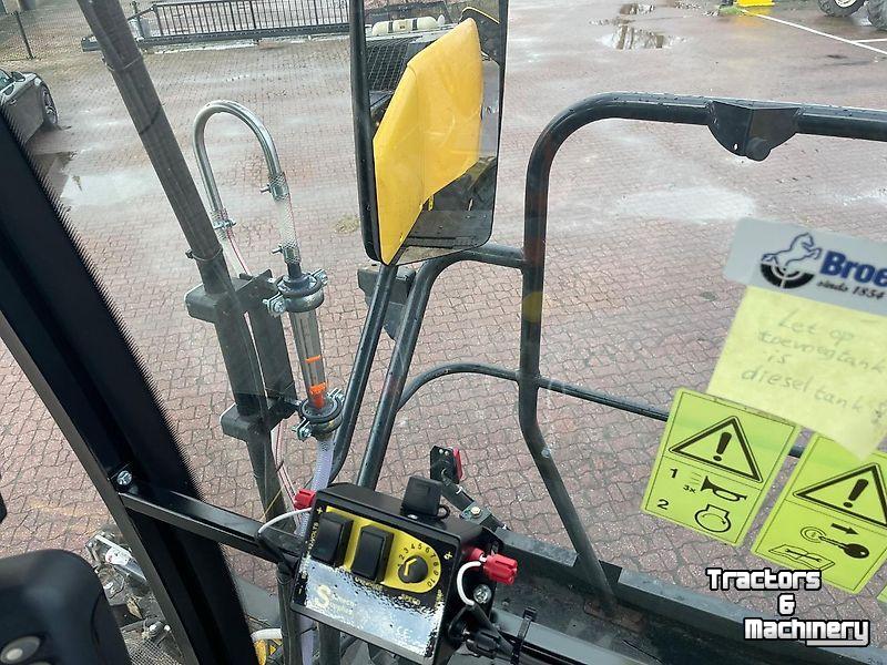 Ensileuse automotrice New Holland FR 9060