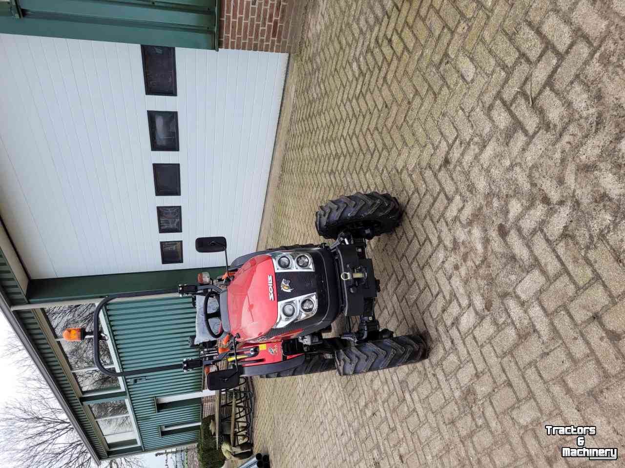 Tracteur pour vignes et vergers Solis Solis 22+  Red Tiger