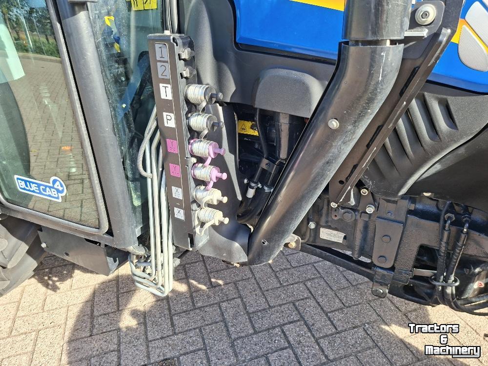 Tracteur pour vignes et vergers New Holland T4.110F