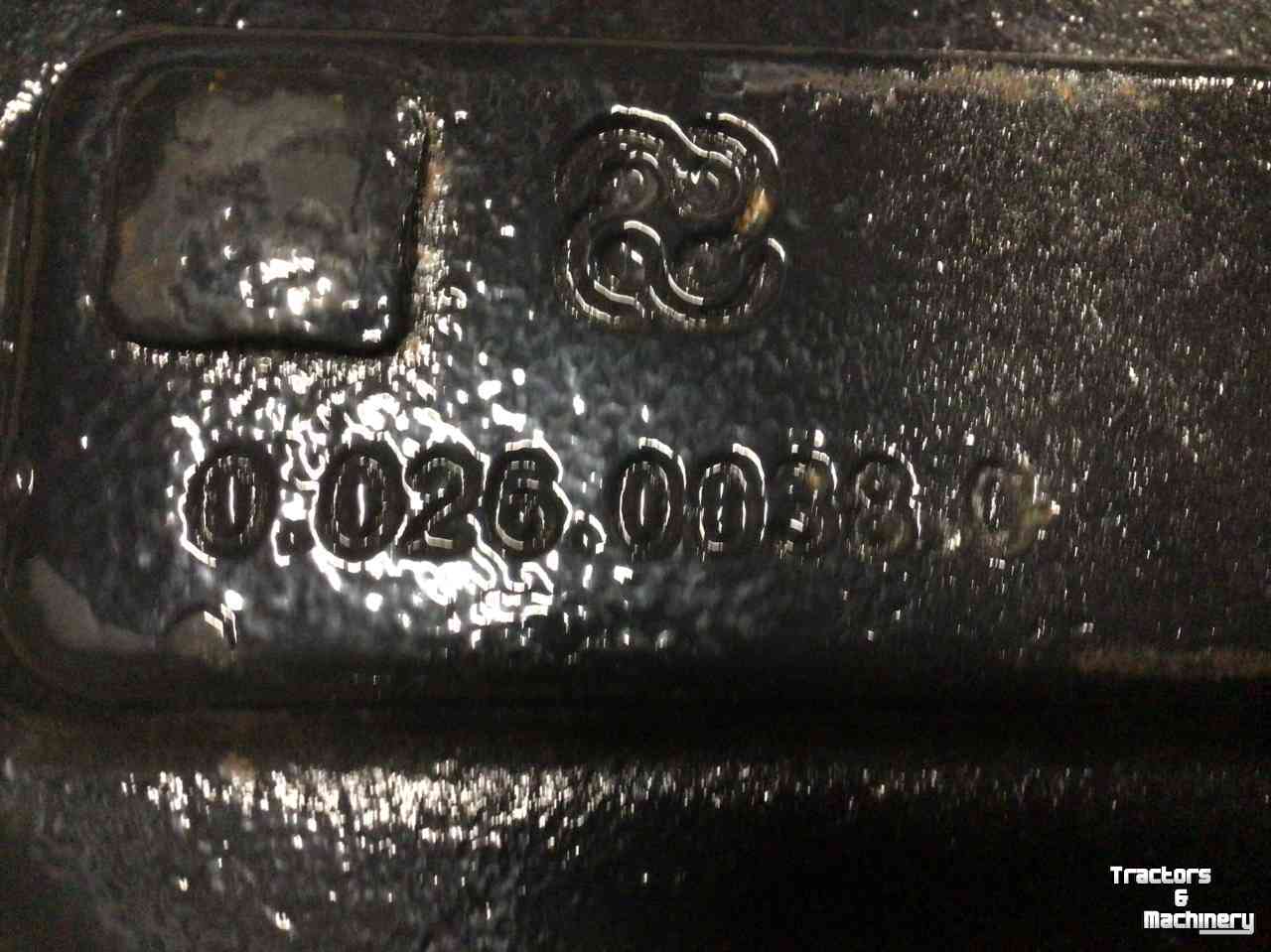 Pièces d‘occasion pour tracteurs Deutz-Fahr 0.026.0038.0