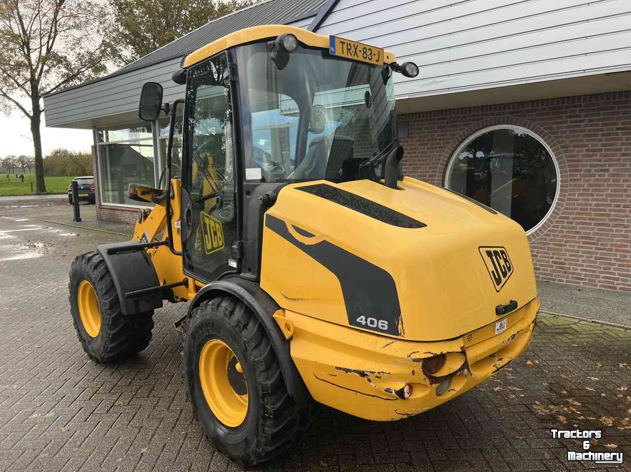 Chargeuse sur pneus JCB 406