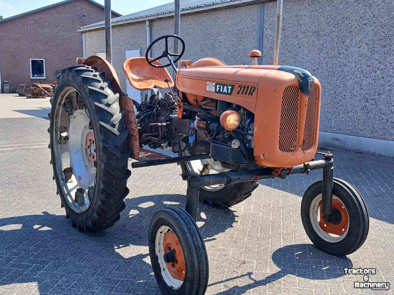 Tracteur pour horticulture Fiat 211r