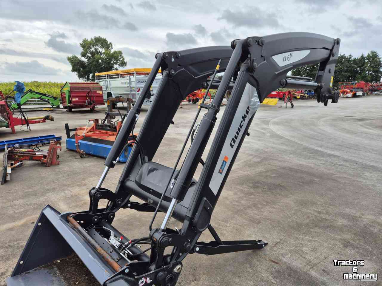 Chargeur frontal Quicke Q6M voorlader, 1 jaar gebruikt