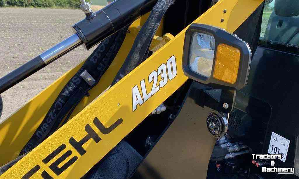 Chargeuse sur pneus Gehl AL230 Kniklader