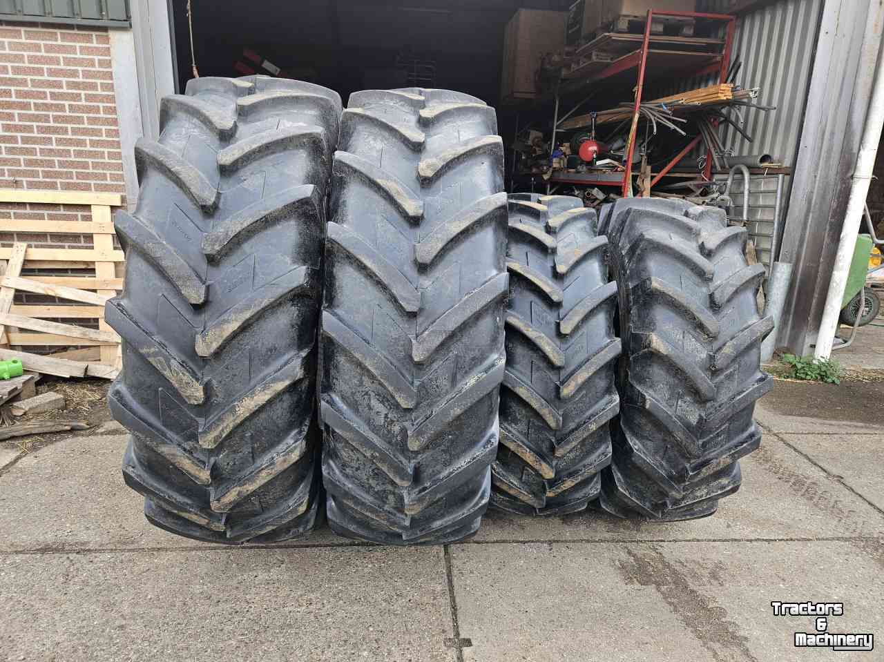 Roues, Pneus, Jantes, Barillets Jumelage Michelin 20.8R38 en 16.9R28 Agribib. 35 mm