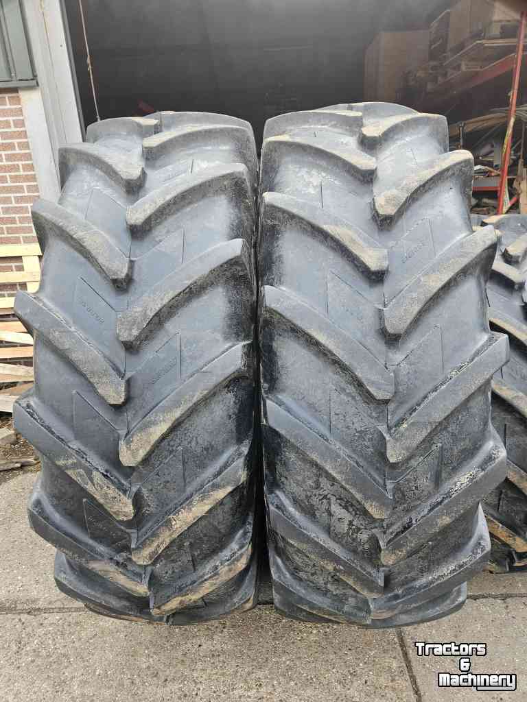 Roues, Pneus, Jantes, Barillets Jumelage Michelin 20.8R38 en 16.9R28 Agribib. 35 mm