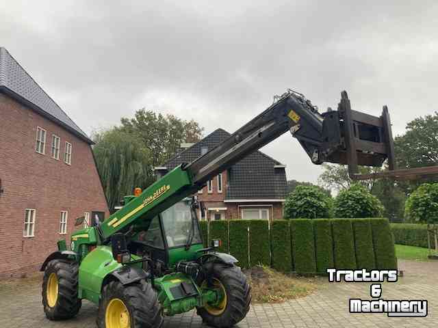 Chargeuse sur pneus telescopique John Deere 3400